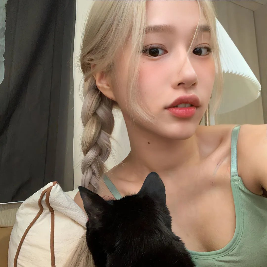 怪笑少女